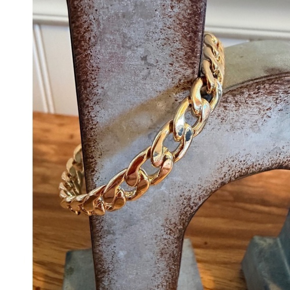 Marlyn Schiff Gold Chunky Curb Chain Cuff Bracelet OS